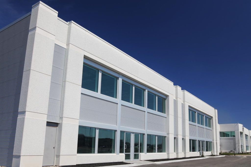 Commercial window cleaning in Highlands Ranch, CO